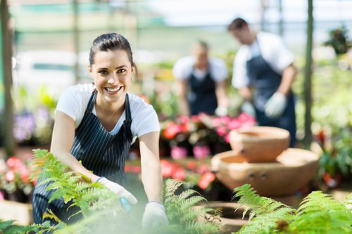 Free quote policy for local gardeners